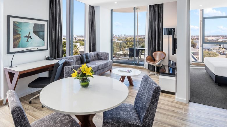 Meriton Serviced Apts Mascot Central Suite. Images powered by <a href="https://www.leonardoworldwide.com" target="_blank" rel="noopener">Leonardo</a>.