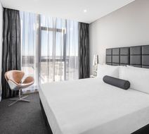 Meriton Serviced Apts Mascot Central Suite