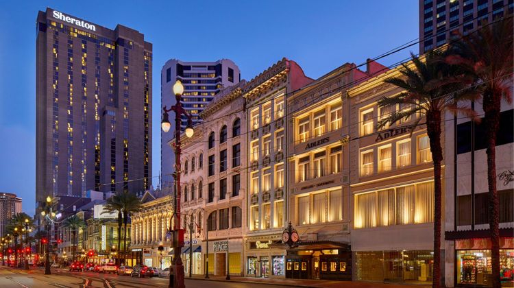 Sheraton New Orleans Hotel Exterior