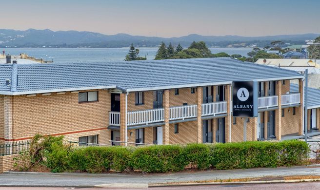 Albany Motel & Apartments Exterior
