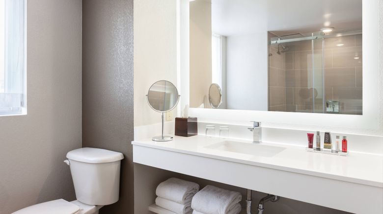 <b>Marriott Resort at Grande Dunes Room</b>. Images powered by <a href="https://www.leonardoworldwide.com/" title="Leonardo Worldwide" target="_blank">Leonardo</a>.