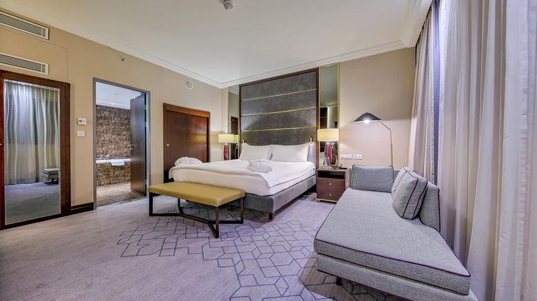 <b>InterContinental Warsaw Suite</b>. Images powered by <a href="https://www.leonardoworldwide.com/" title="Leonardo Worldwide" target="_blank">Leonardo</a>.