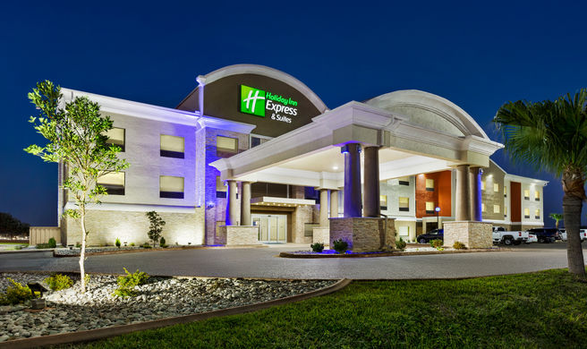 Holiday Inn Express Exterior