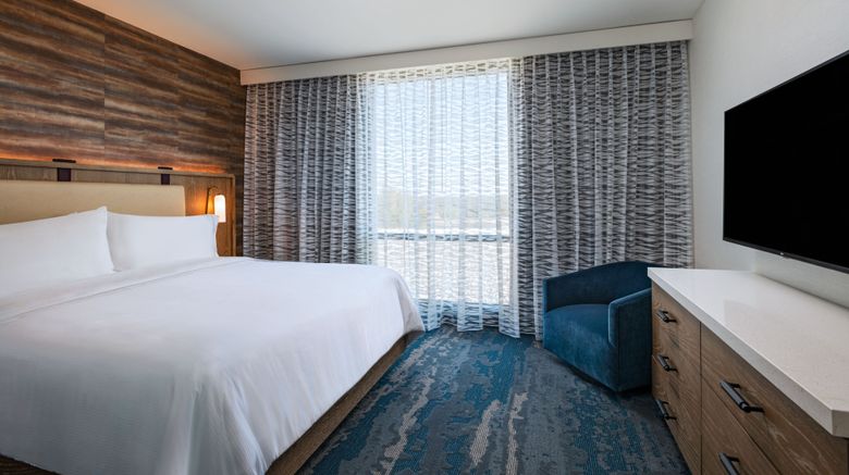 <b>The Westin Dallas Southlake Room</b>. Images powered by <a href="https://www.leonardoworldwide.com/" title="Leonardo Worldwide" target="_blank">Leonardo</a>.