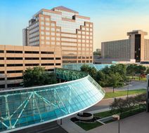 The Westin Kansas City at Crown Center Exterior