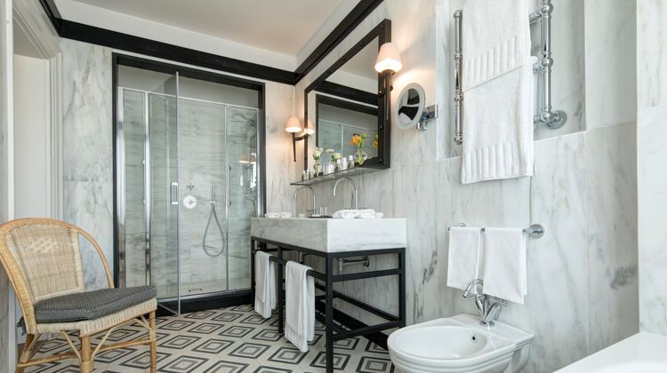 Hotel de La Ville Room