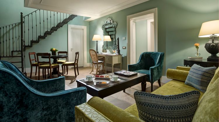 Hotel de La Ville Room