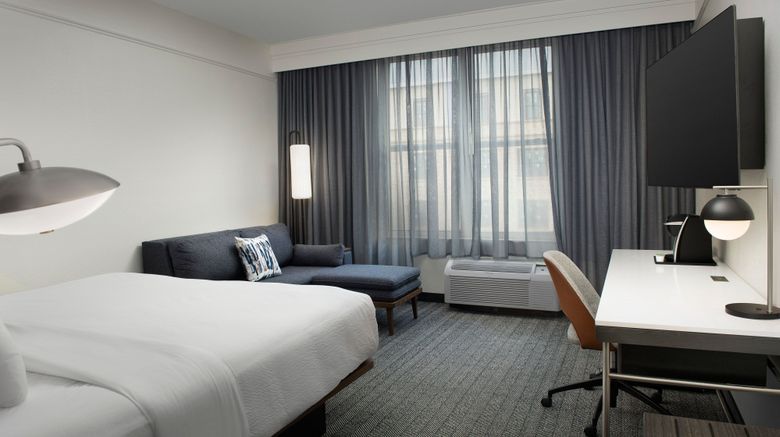 <b>Courtyard Savannah Downtown Room</b>. Images powered by <a href="https://www.leonardoworldwide.com/" title="Leonardo Worldwide" target="_blank">Leonardo</a>.