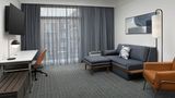 Courtyard Savannah Downtown Suite