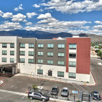 Holiday Inn Express & Suites East