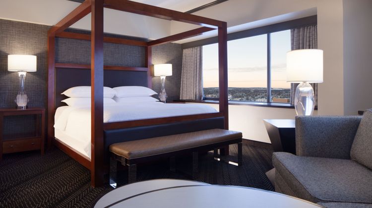 Sheraton Anchorage Hotel & Spa Suite