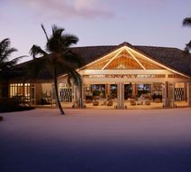 Le Meridien Maldives Resort & Spa Exterior