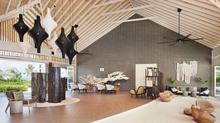 Le Meridien Maldives Resort & Spa Lobby