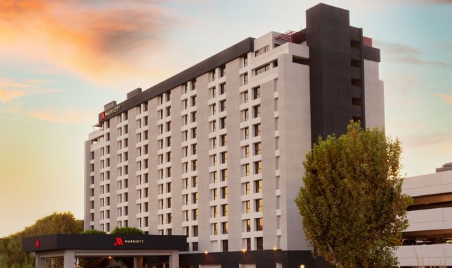 Marriott Riverside at Convention Center Exterior