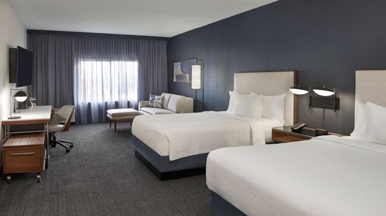 <b>Courtyard Toronto Mississauga/Meadowvale Room</b>. Images powered by <a href="https://www.leonardoworldwide.com/" title="Leonardo Worldwide" target="_blank">Leonardo</a>.