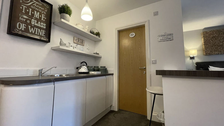 <b>The Townhouse Apartments Room</b>. Images powered by <a href="https://www.leonardoworldwide.com/" title="Leonardo Worldwide" target="_blank">Leonardo</a>.