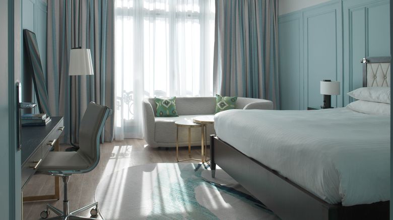 <b>Paris Marriott Opera Ambassador Hotel Suite</b>. Images powered by <a href="https://www.leonardoworldwide.com/" title="Leonardo Worldwide" target="_blank">Leonardo</a>.