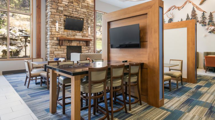 Holiday Inn Express Hotel & Suites Restaurant