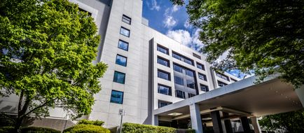 Crowne Plaza Canberra Exterior