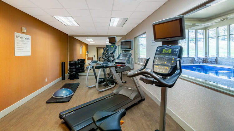 Holiday Inn Express Hotel & Suites Health Club