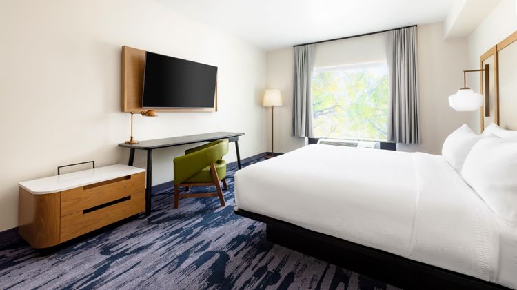 Fairfield Inn & Suites Oakhurst Yosemite Room