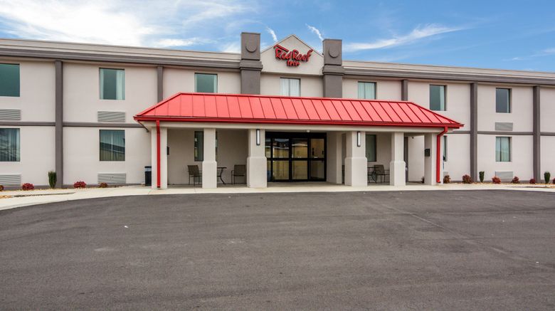 <b>Red Roof Inn Chester Exterior</b>. Images powered by <a href="https://www.leonardoworldwide.com/" title="Leonardo Worldwide" target="_blank">Leonardo</a>.