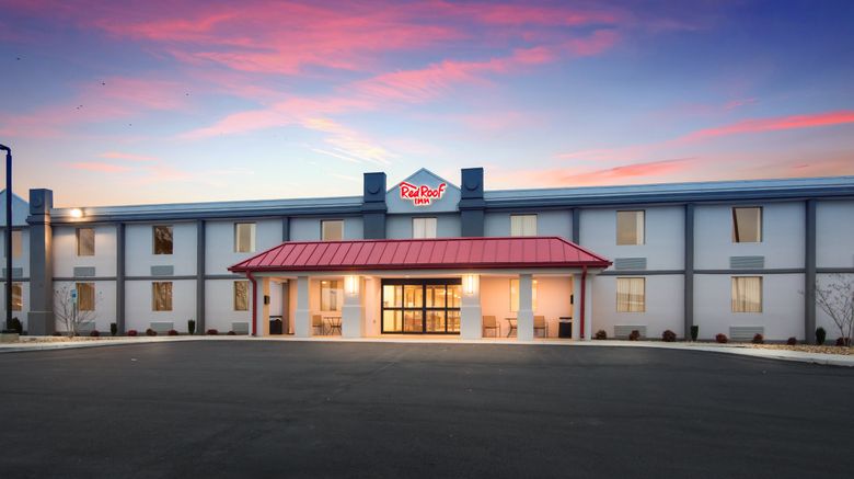 <b>Red Roof Inn Chester Exterior</b>. Images powered by <a href="https://www.leonardoworldwide.com/" title="Leonardo Worldwide" target="_blank">Leonardo</a>.