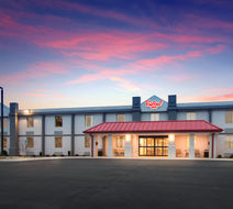 Red Roof Inn Chester Exterior
