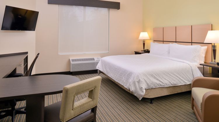 Candlewood Suites Austin Airport Suite