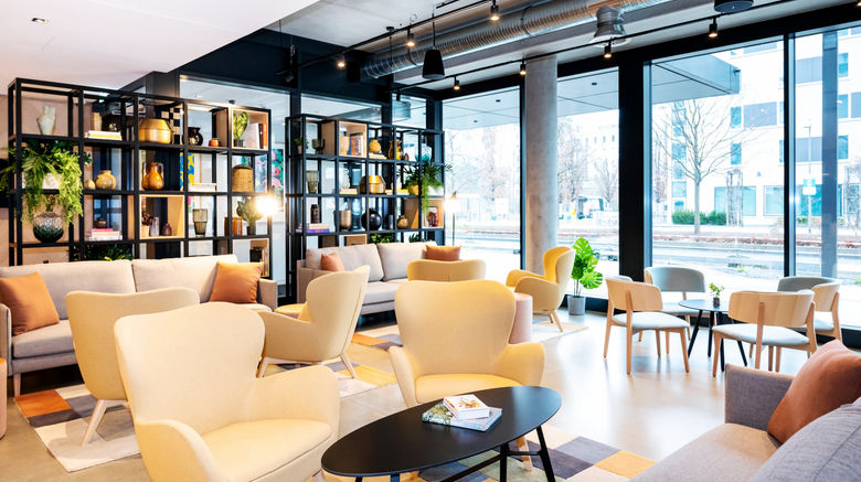 <b>Staycity Frankfurt Airport Lobby</b>. Images powered by <a href="https://www.leonardoworldwide.com/" title="Leonardo Worldwide" target="_blank">Leonardo</a>.