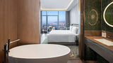 HUALUXE Qingdao Licang Suite