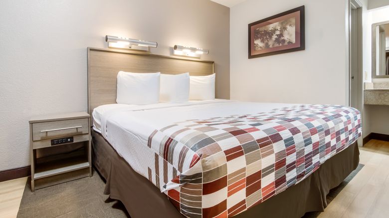 <b>Red Roof Inn Detroit - Farmington Hills Room</b>. Images powered by <a href="https://www.leonardoworldwide.com/" title="Leonardo Worldwide" target="_blank">Leonardo</a>.