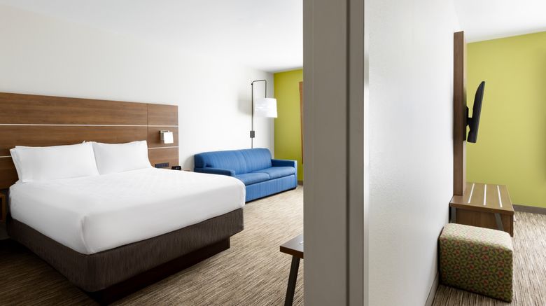 <b>Holiday Inn Express/Suites Yosemite Area Suite</b>. Images powered by <a href="https://www.leonardoworldwide.com/" title="Leonardo Worldwide" target="_blank">Leonardo</a>.