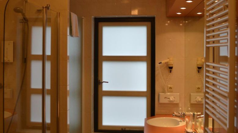 <b>Parkhotel Tjaarda Room</b>. Images powered by <a href="https://www.leonardoworldwide.com/" title="Leonardo Worldwide" target="_blank">Leonardo</a>.