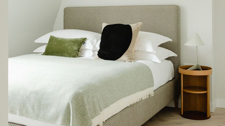 <b>74 78 Marylebone Lane Room</b>. Images powered by <a href="https://www.leonardoworldwide.com/" title="Leonardo Worldwide" target="_blank">Leonardo</a>.