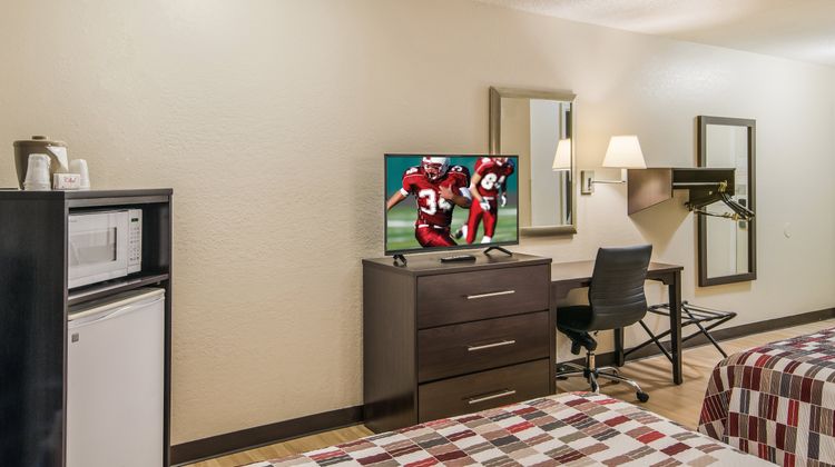 Red Roof Inn Pensacola East - Milton Room