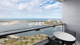 Meriton Suites Southport Suite