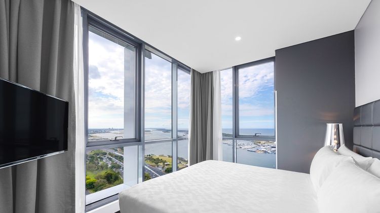 Meriton Suites Southport Suite