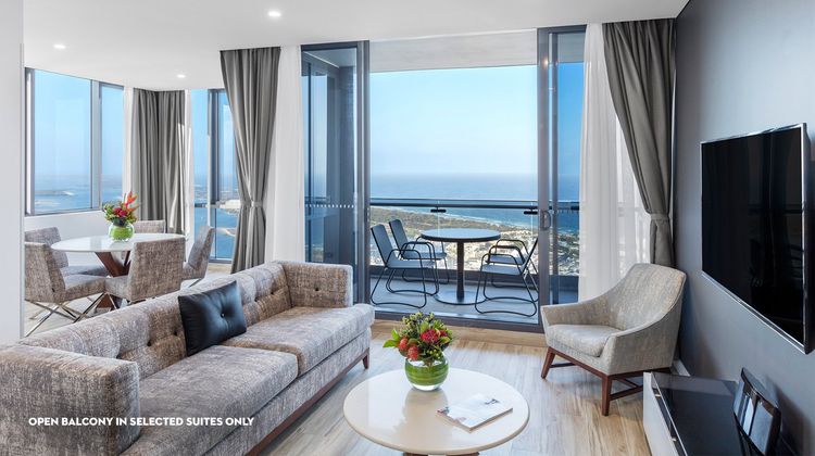 Meriton Suites Southport Suite