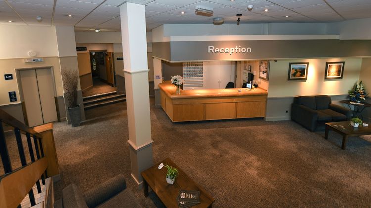 Wynnstay Arms Hotel Lobby
