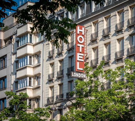 Hotel London Exterior