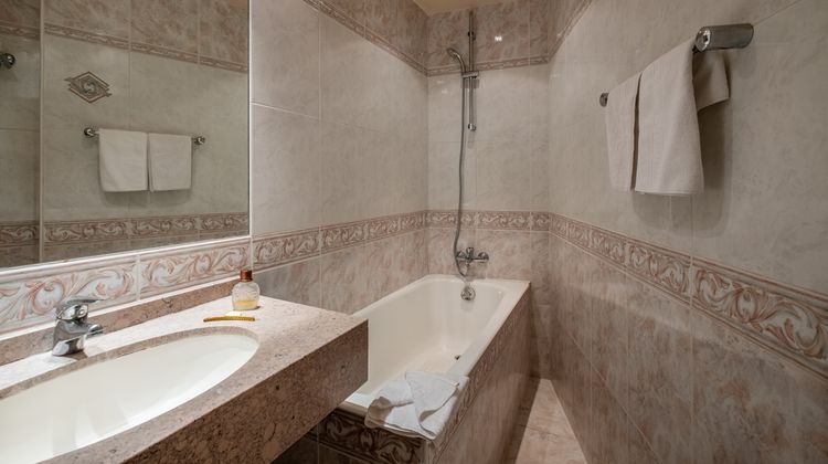 Hotel London Room