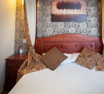 White Hart Marstons Inns Room