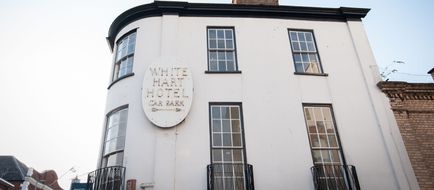 White Hart Marstons Inns Exterior