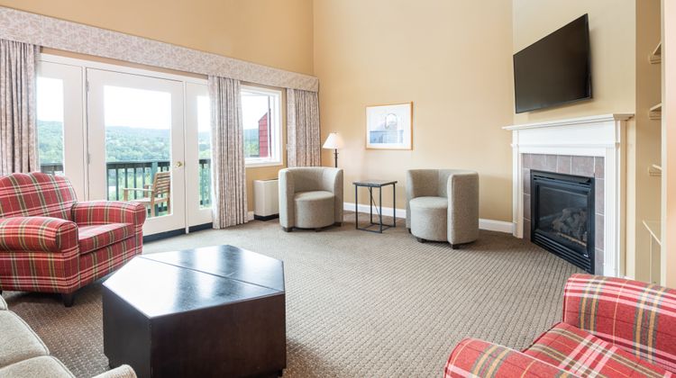 Grand Summit Resort Suite