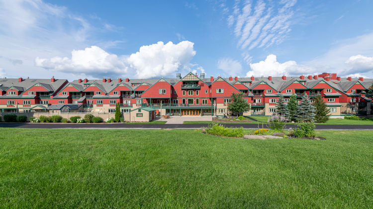 Grand Summit Resort Exterior
