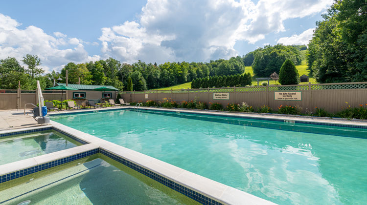 Grand Summit Resort Pool