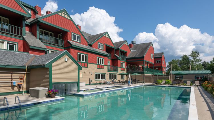 Grand Summit Resort Pool