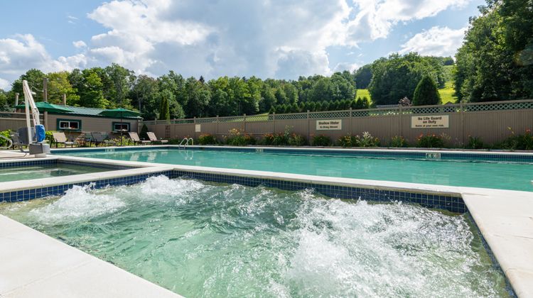 Grand Summit Resort Pool