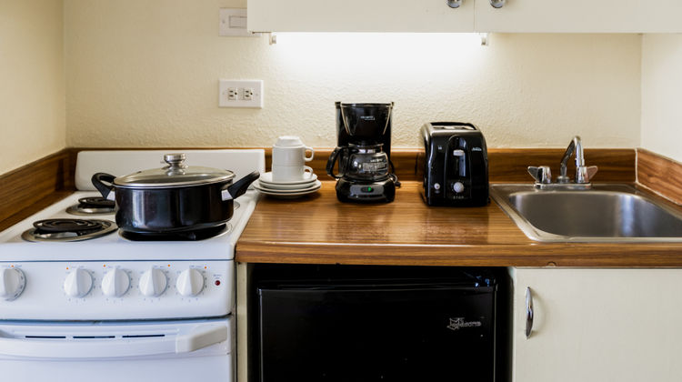 Ohia Waikiki Studio Suites Room